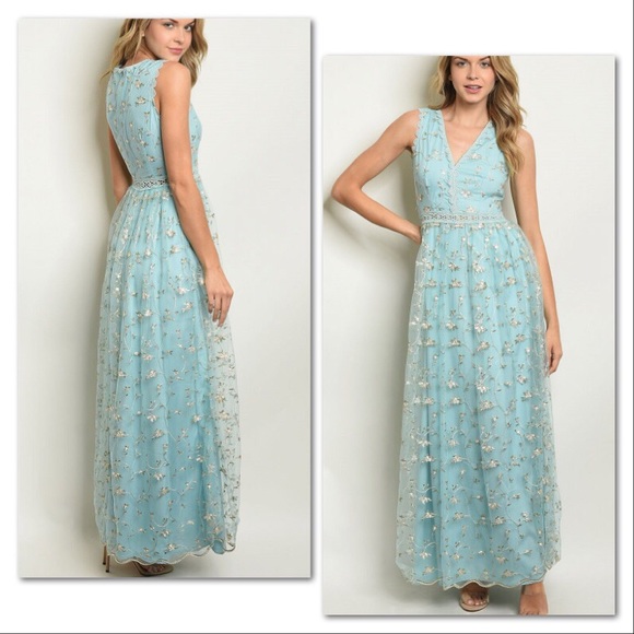 *LAST ONE* Enchanted Cinderella Ball Gown - Picture 7 of 8